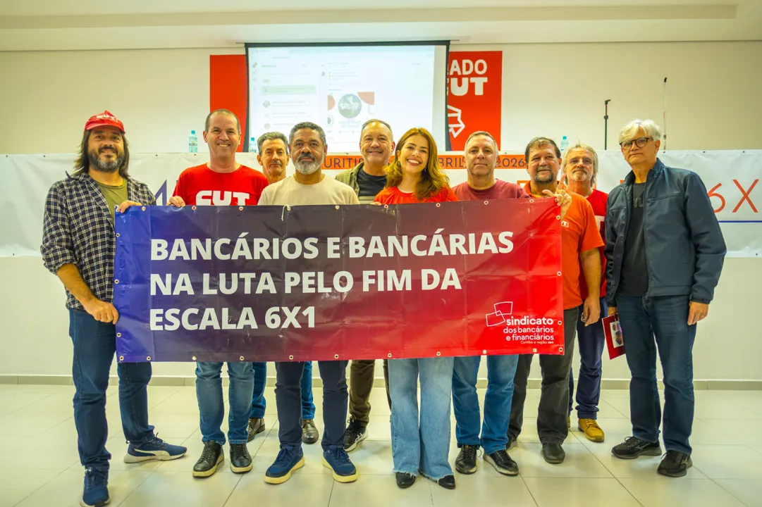 Luta pelo fim da 6x1 reúne cultura e conhecimento em Curitiba 